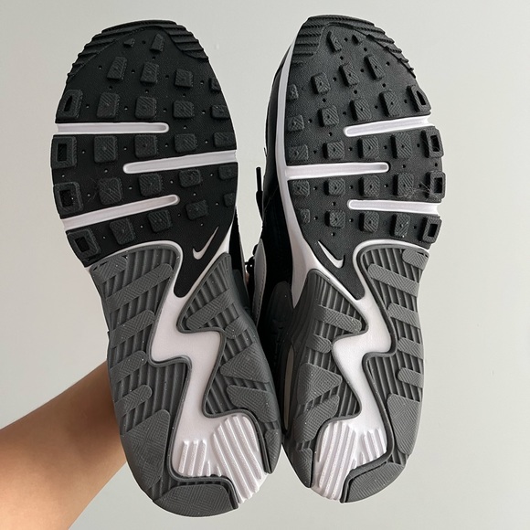 Nike Air Max Excee Men’s Shoes - Picture 4 of 5